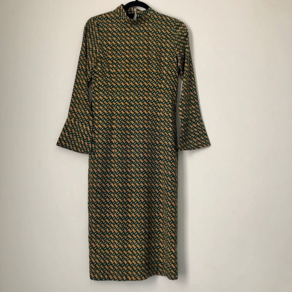 PINKYOTTO PRINT BELL SLV  BELOW THE KNEE DRESS